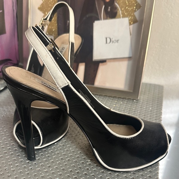 Guess Black and White Peep Toe Heels - Picture 7 of 10